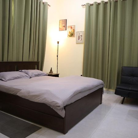Luxury Private Studio Apartment Close To Airport Abu Dhabi Luaran gambar