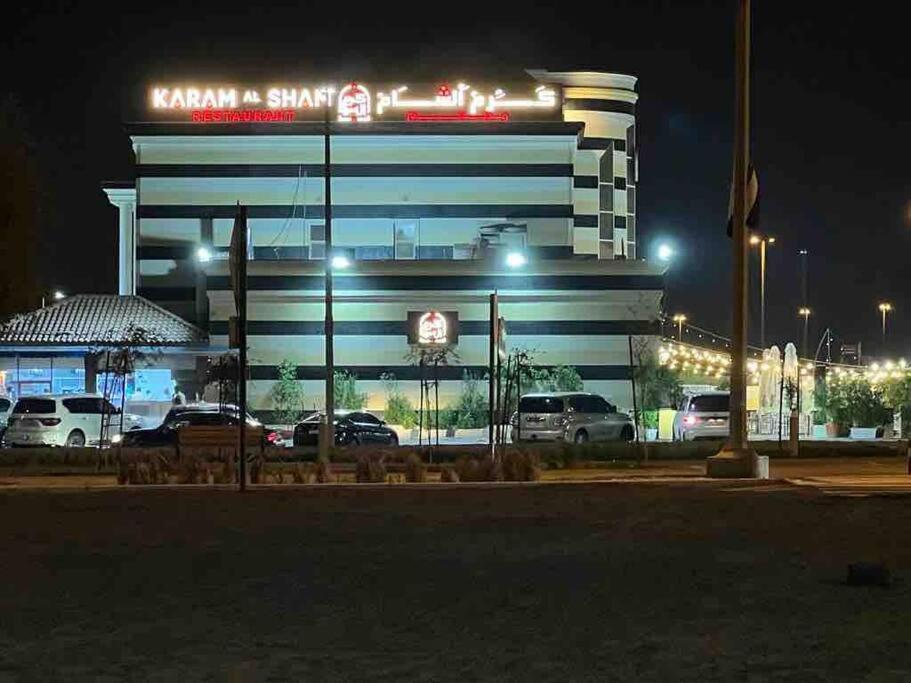 Luxury Private Studio Apartment Close To Airport Abu Dhabi Luaran gambar